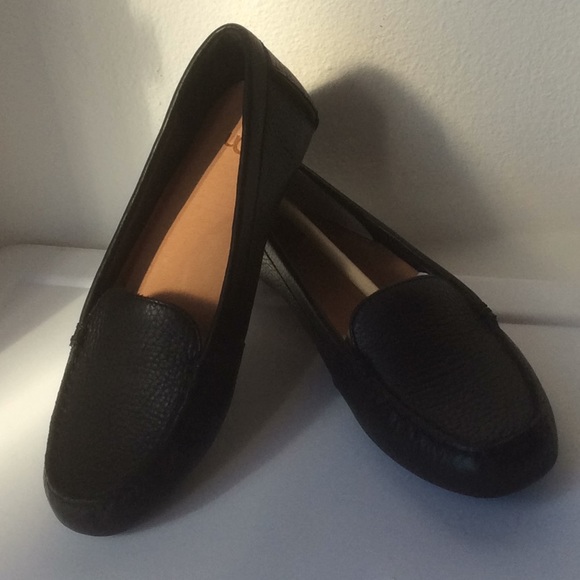 NIB ! UGG Driving Mocassin - Picture 5 of 8